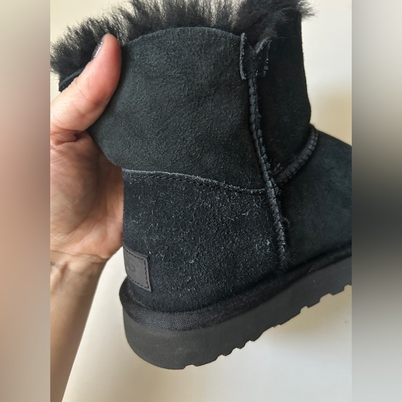 Women’s UGG Mini Bailey Black Boots 9 - Picture 6 of 10